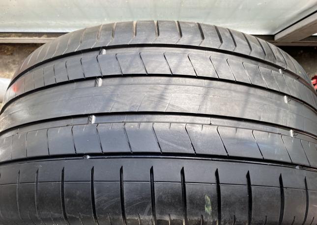 Pirelli P Zero 325/35 R23 111Y