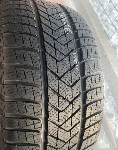 Pirelli Scorpion Winter RFT 245/45 R18 и 275/40 R18