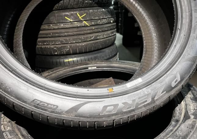 Pirelli P Zero PZ4 285/35 R20