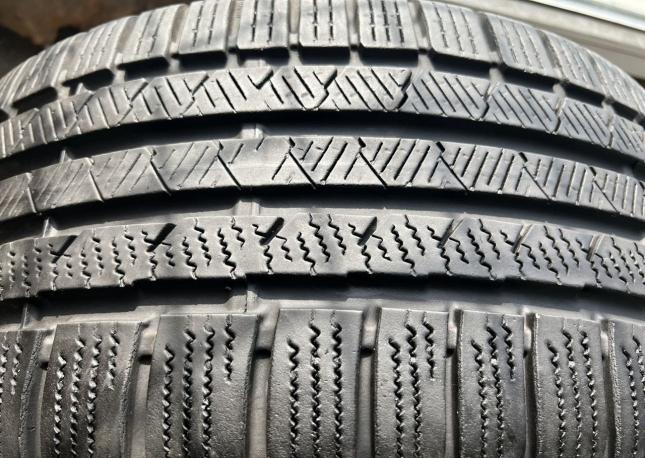 Continental ContiWinterContact TS 810 235/35 R19