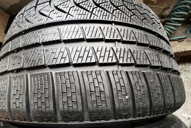 Pirelli P Zero Winter 285/30 R22