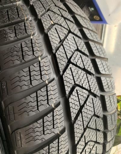 Pirelli Winter Sottozero 3 225/40 R19 и 255/35 R19