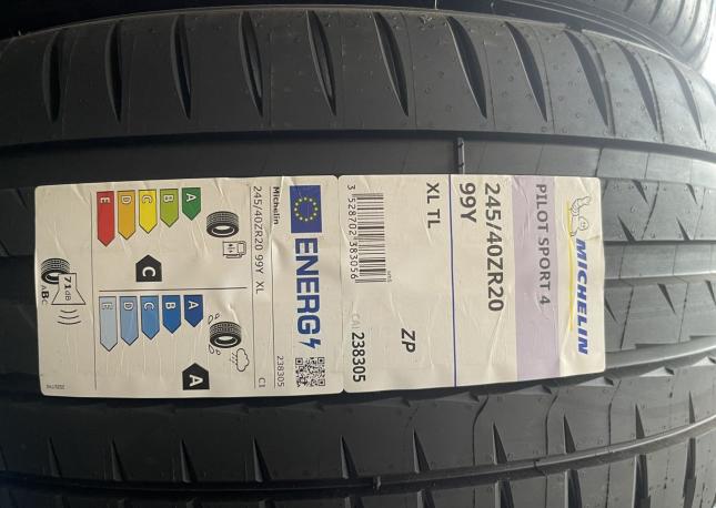 Michelin Pilot Sport 4 S 245/40 R20 и 275/35 R20 Y