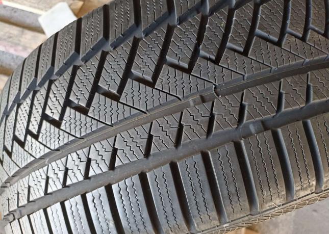 Continental ContiWinterContact TS 850 P 235/45 R18