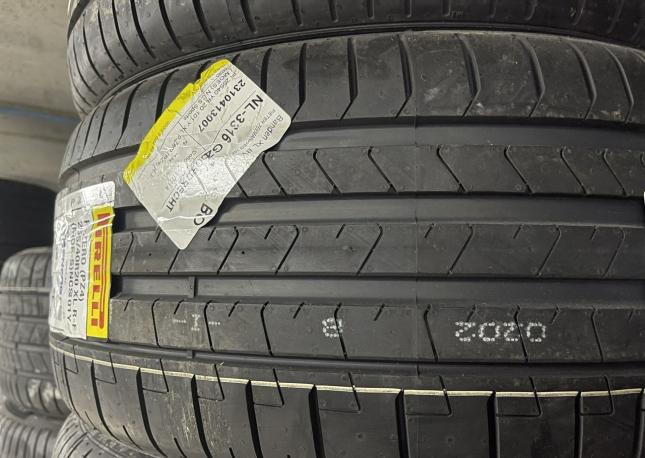 Pirelli P Zero PZ4 255/40 R20 и 285/35 R20 Y