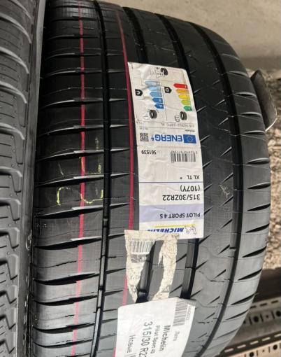 Michelin Pilot Sport 4 S 315/30 R22