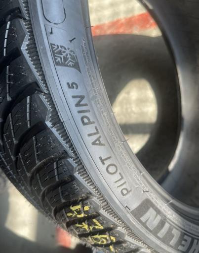 Michelin Pilot Alpin PA5 225/40 R19 и 255/35 R19 Y