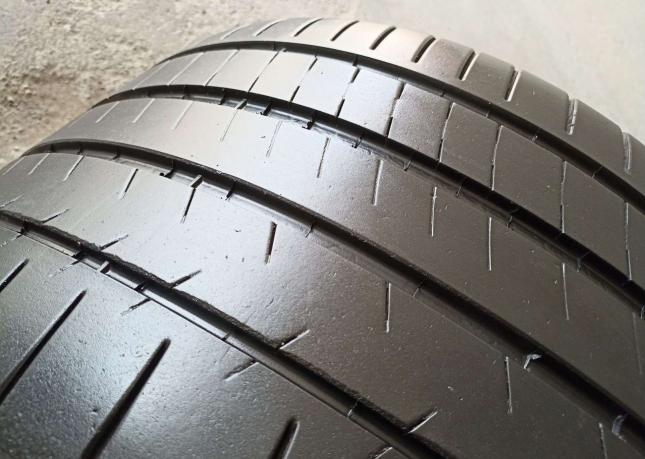 Michelin Pilot Super Sport 305/30 R20