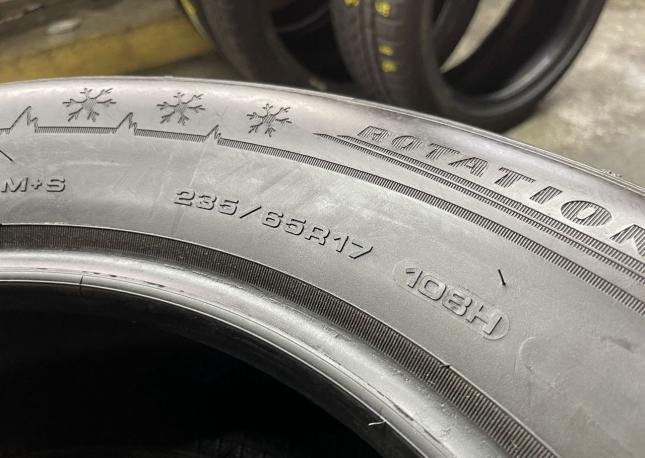 Dunlop SP Winter Sport 235/65 R17