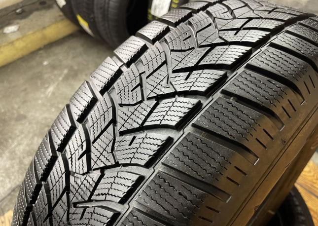 Dunlop SP Winter Sport 235/65 R17