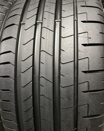 Pirelli P Zero PZ4 255/45 R19 и 285/40 R19 Y