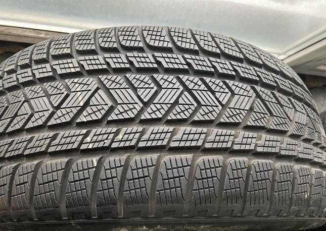 Pirelli Winter Sottozero 3 315/40 R21