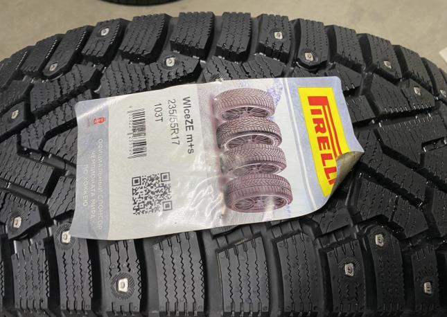 Pirelli Ice Zero 235/55 R17 103T