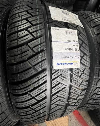 Michelin Pilot Alpin PA4 255/40 R20