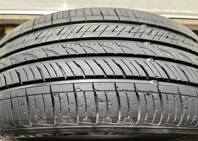 Roadstone N5000 Plus 215/55 R17 94V