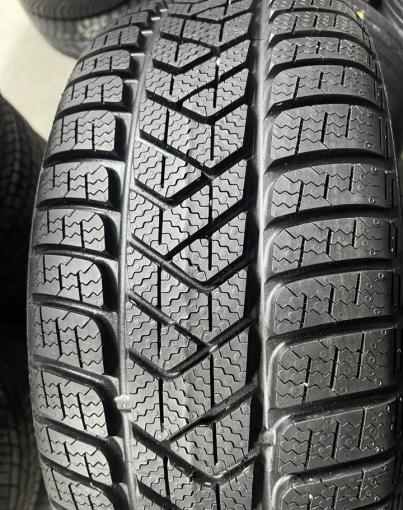 Pirelli Winter Sottozero 3 225/45 R18 95H