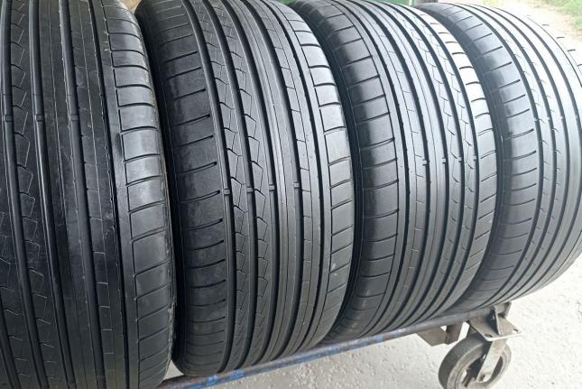 Dunlop SP Sport Maxx TT DSST 275/35 R21