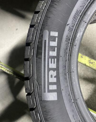 Pirelli Ice Asimmetrico 205/60 R16