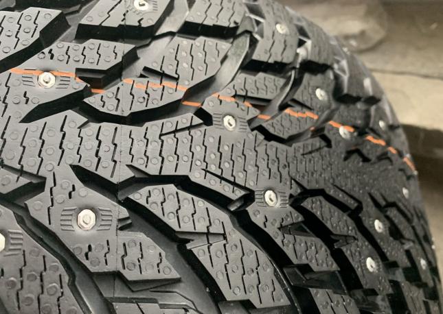 Nokian Tyres Hakkapeliitta 9 255/35 R20