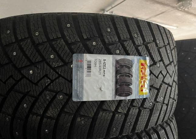 Pirelli Ice Zero 2 285/40 R21