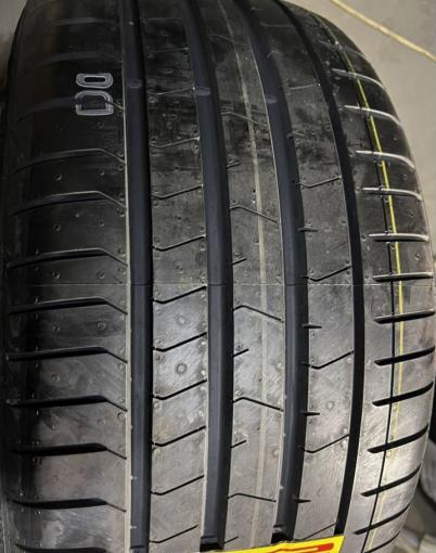 Pirelli P Zero PZ4 255/35 R19