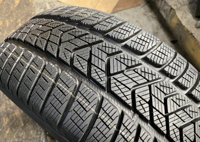 Pirelli Scorpion Winter 235/55 R19 101H