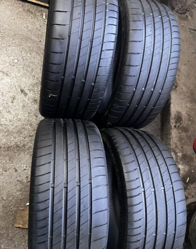 Bridgestone Potenza S005 235/35 R19