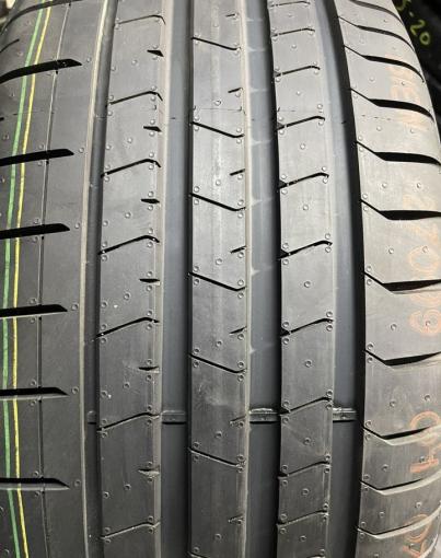 Pirelli P Zero PZ4 275/50 R20 113V