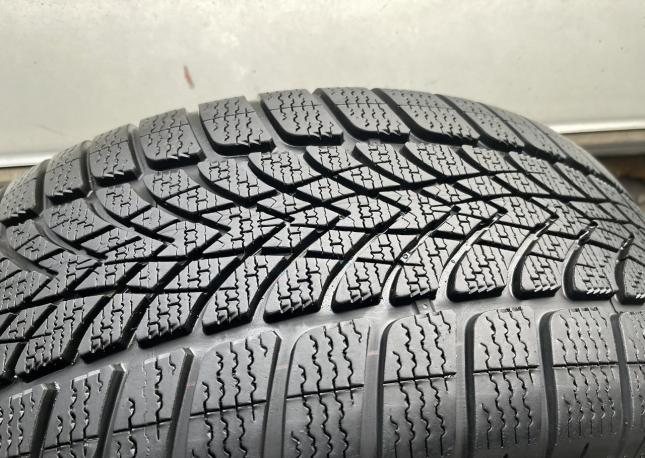 Dunlop SP Winter Sport 4D ROF 245/50 R18 104V