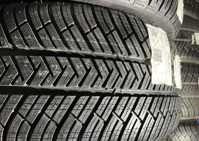 Michelin Pilot Alpin 4 255/40 R20 101V