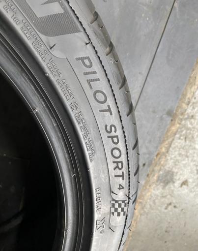 Michelin Pilot Sport 4 245/40 R19