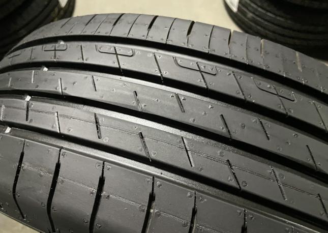 Goodyear EfficientGrip Performance 215/60 R17 96H