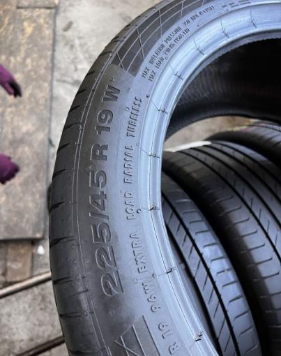 Continental ContiSportContact 5 SUV ContiSeal 225/45 R19