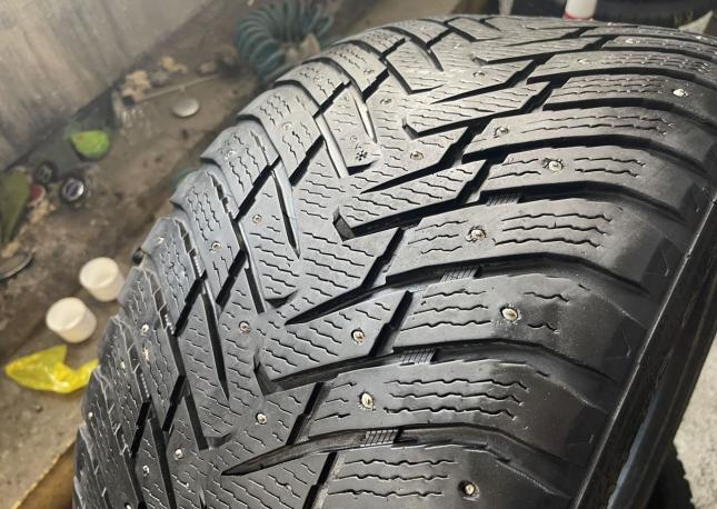 Nokian Tyres Hakkapeliitta 8 SUV 295/40 R20 110T