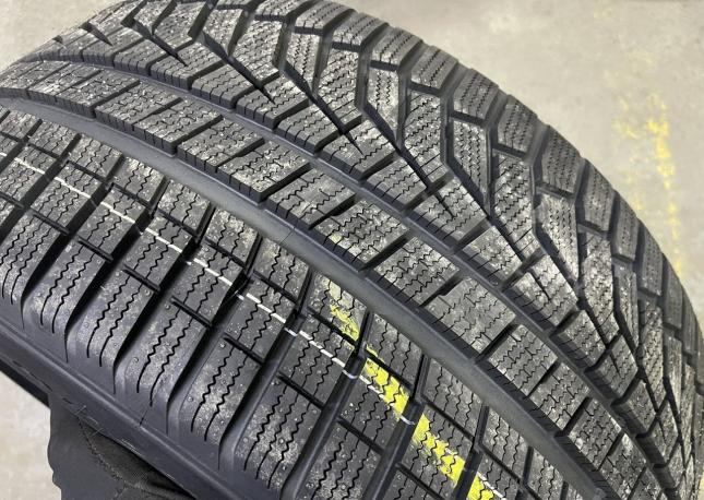 Hankook Winter I&#39;Cept Evo 3 W330A 295/35 R23 108W