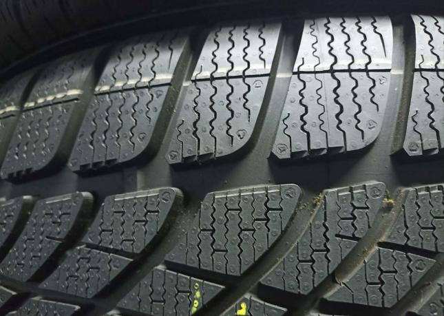 Dunlop SP Winter Sport 275/30 R21