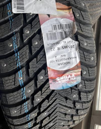 Nokian Tyres Hakkapeliitta 10 285/45 R22