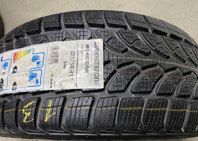 Bridgestone Blizzak LM-32 225/50 R17 94H