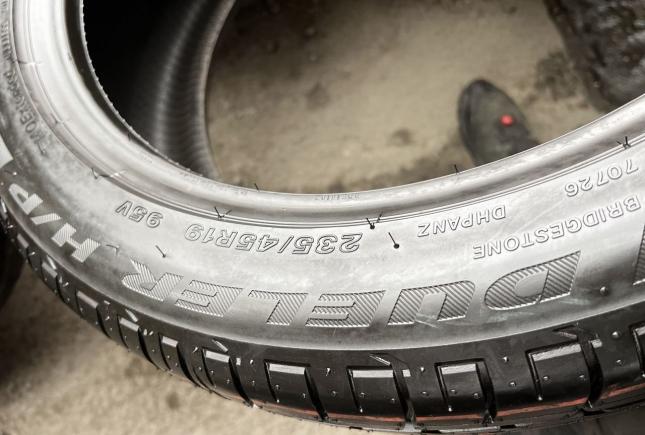 Bridgestone Dueler H/P Sport RFT 235/45 R19