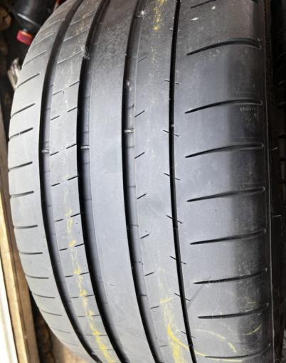 Michelin Pilot Super Sport 275/35 R19