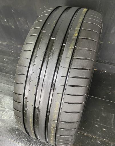 Michelin Pilot Sport 4 255/45 R18