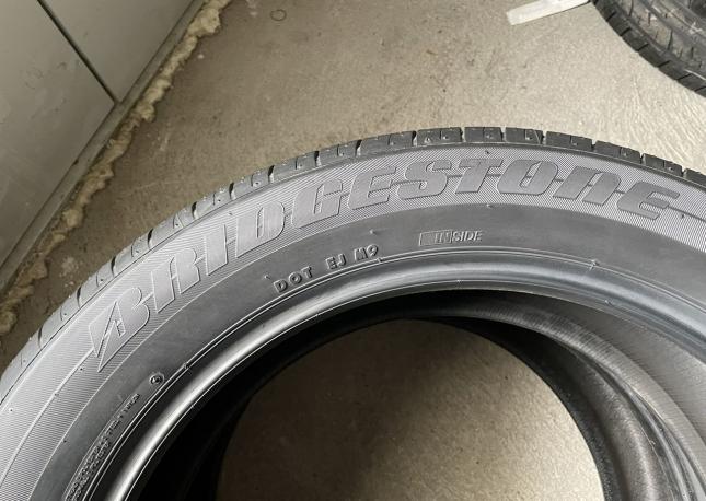 Bridgestone Dueler H/L 33A 235/55 R20 102V