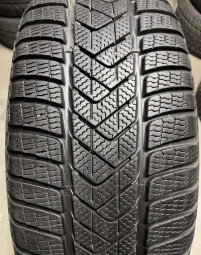 Pirelli Scorpion Winter RFT 245/50 R19 105V