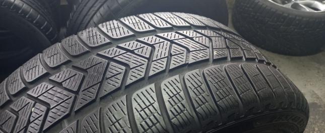 Pirelli Scorpion Winter 255/40 R21 102V