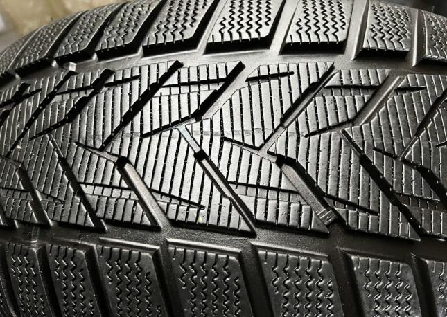 Vredestein Wintrac Xtreme S 235/55 R19