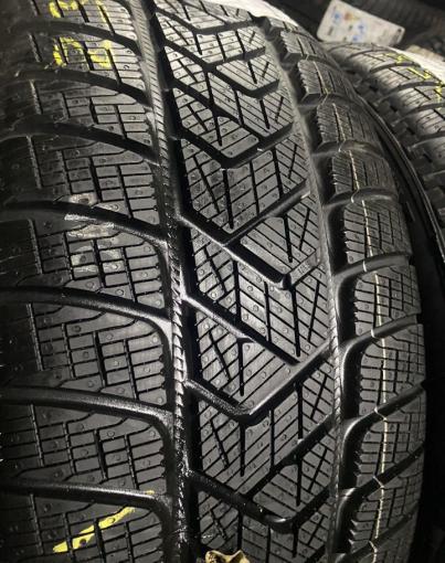 Pirelli Scorpion Winter 235/55 R19