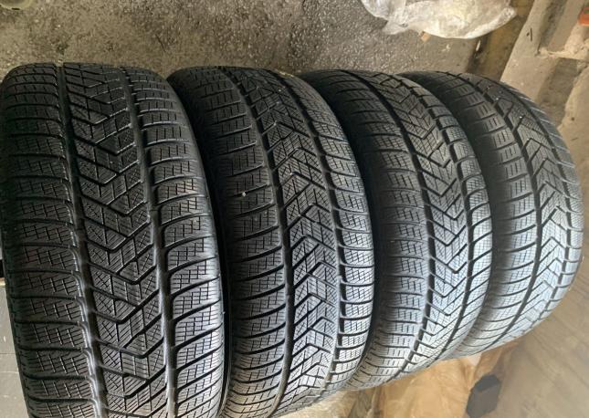 Pirelli Scorpion Winter 255/45 R20