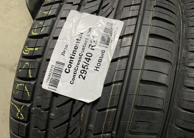 Continental ContiCrossContact UHP 295/40 R21 111W