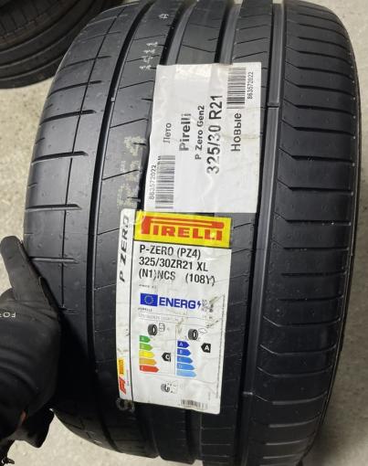 Pirelli P Zero PZ4 325/30 R21 108Y