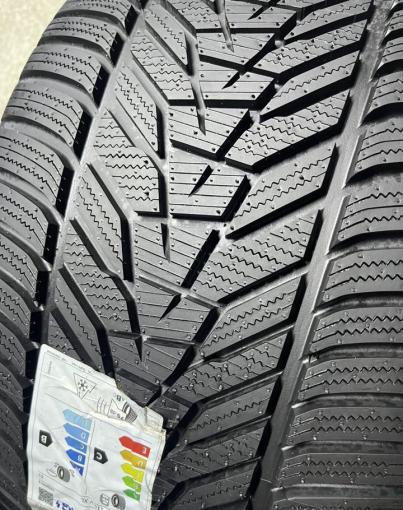 Hankook Winter I&#39;Cept Evo 3 W330A 275/40 R20 и 315/35 R20 V